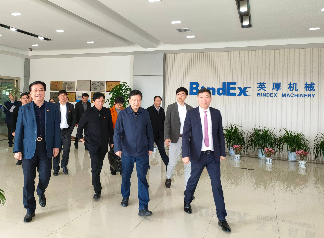 热烈欢迎省人大常委会党组副书记、副主任李卫宁一行莅临指导
